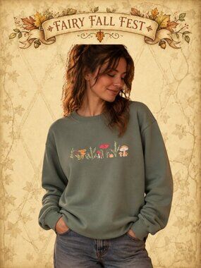 Woodland Whispers 🍃🧚‍♂️ Mushroom Print Sage Green Sweatshirt Size M